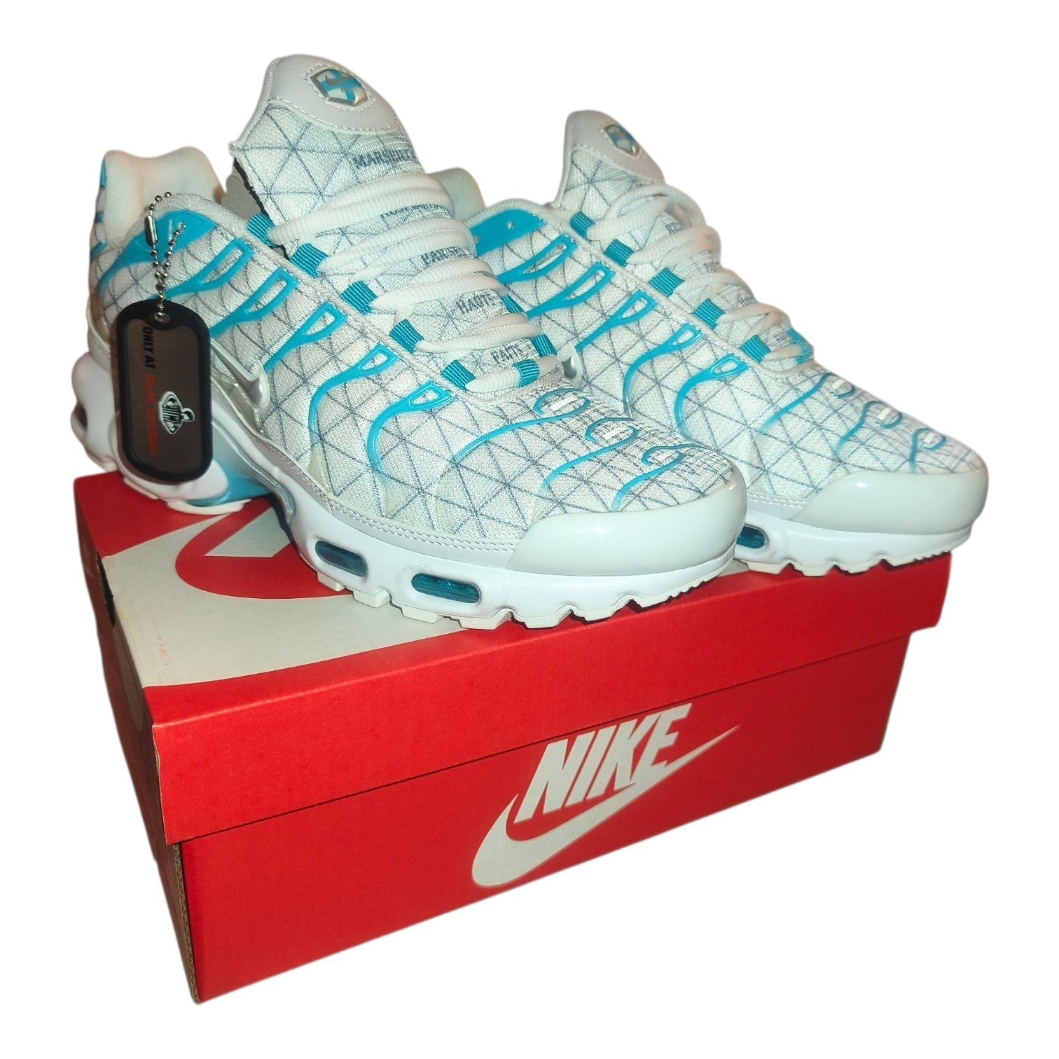 Nike Air Max Plus TN Marseille White Blue FQ2397-100 Gr. 42 / US 8.5 Neu & OVP