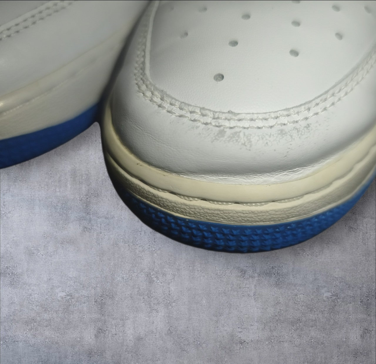 Nike Air Force 1 Sneaker- Weiß, Blau, Gr. 40, Damen/ Herren, Gebraucht