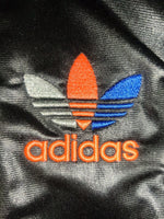 adidas Chile 62 Herren Jacke Kapuze Gr. S Schwarz Neon Orange, Wet-Look