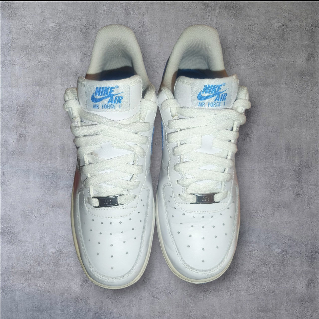 Nike Air Force 1 Sneaker- Weiß, Blau, Gr. 40, Damen/ Herren, Gebraucht