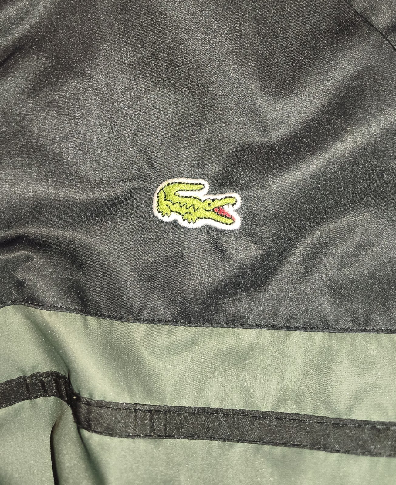 Lacoste Trainingsanzug Herren Gr. M – Windbreaker & Hose – Schwarz/Khaki/Weiß 