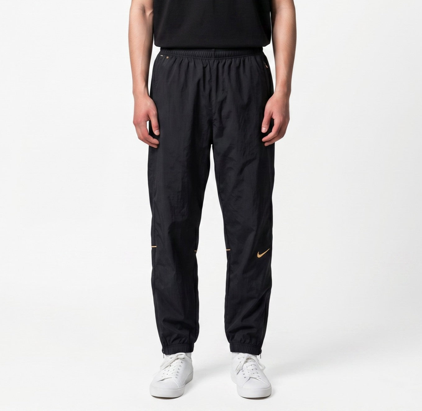 Nike – Track Pants – Men (L)
