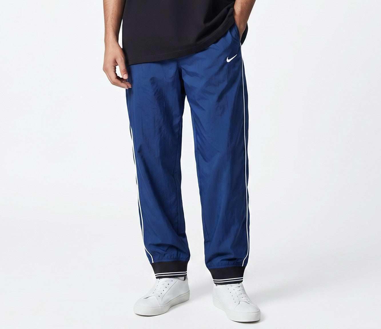 Nike – Track Pants – Men (M)