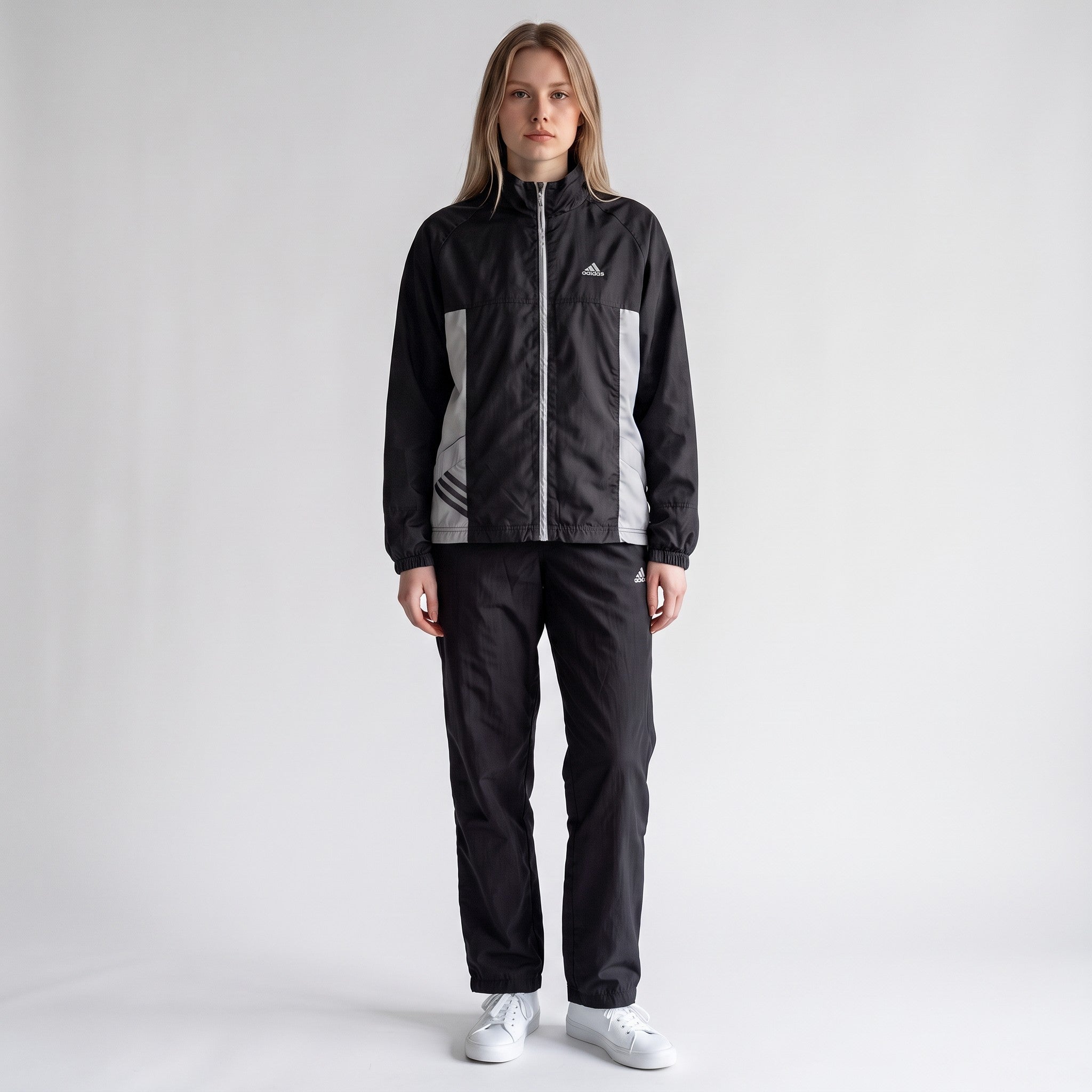 Adidas – Tracksuit - Women (M)